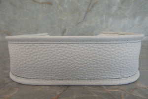 HERMES  EVELYNE TPM Clemence leather New white W刻印 Shoulder bag 700030183