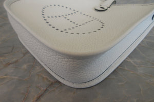 HERMES  EVELYNE TPM Clemence leather New white W刻印 Shoulder bag 700030183