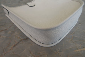 HERMES  EVELYNE TPM Clemence leather New white W刻印 Shoulder bag 700030183