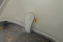 将图片加载到图库查看器，HERMES  EVELYNE TPM Clemence leather New white W刻印 Shoulder bag 700030183
