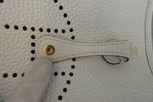将图片加载到图库查看器，HERMES  EVELYNE TPM Clemence leather New white W刻印 Shoulder bag 700030183
