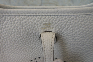 HERMES  EVELYNE TPM Clemence leather New white W刻印 Shoulder bag 700030183