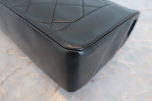 CHANEL/シャネル マトラッセチェーンショルダーバッグ ラムスキン ブラック/ゴールド金具 ショルダーバッグ 700070010