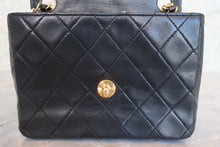 Load image into Gallery viewer, CHANEL Mini matelasse chain shoulder bag Lambskin Black/Gold hadware Shoulder bag 600090195
