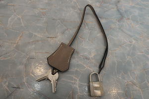 HERMES BIRKIN 40 Clemence leather Gris tourterelle/Matte silver hadware □E Engraving Hand bag 700030026
