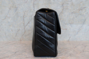 CHANEL/シャネル Vステッチチェーンショルダーバッグ ラムスキン ブラック/ゴールド金具 ショルダーバッグ 700030280