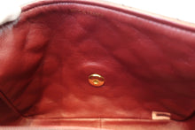 将图片加载到图库查看器，CHANEL/香奈儿 迷你CF 单盖 链条包 羊皮 Black/Gold hadware(黑色/金色金属) 肩背包 700100176
