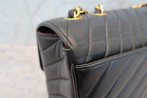 CHANEL/シャネル Vステッチチェーンショルダーバッグ ラムスキン ブラック/ゴールド金具 ショルダーバッグ 700030280