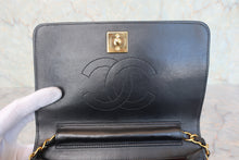 将图片加载到图库查看器，CHANEL/香奈儿 CF 按压锁 链条包 羊皮 Black/Gold hardware(黑色/金色金属) 肩背包 800090145

