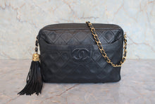 將圖片載入圖庫檢視器 CHANEL/シャネル マトラッセフリンジチェーンショルダーバッグ ラムスキン ブラック/ゴールド金具ショルダーバッグ 800030140
