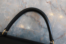 Load image into Gallery viewer, HERMES KELLY 28 Box carf leather Black 〇Z Engraving Shoulder bag 700090115

