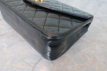 Load image into Gallery viewer, CHANEL Matelasse Chain shoulder bag Lambskin Black/Gold hardware Shoulder bag 800090166

