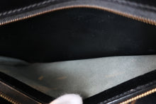 Load image into Gallery viewer, HERMES KELLY 28 Box carf leather Black 〇Z Engraving Shoulder bag 700090115
