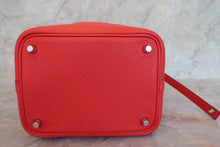 將圖片載入圖庫檢視器 HERMES／エルメス ピコタンロックＰＭ トリヨンクレマンス ルージュクー Y刻印 ハンドバッグ 700080114
