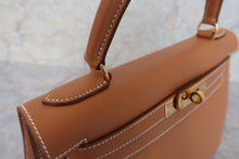 将图片加载到图库查看器，HERMES KELLY 28 Box carf leather Natural 〇W刻印 Shoulder bag 600100175
