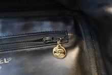 画像をギャラリービューアに読み込む, CHANEL/シャネル ココマーク2WAYバニティ キャビアスキン ブラック/ゴールド金具 バニティ 700100187
