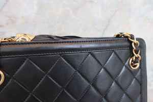 CHANEL/シャネル マトラッセフリンジチェーンショルダーバッグ ラムスキン ブラック/ゴールド金具 ショルダーバッグ 700070035