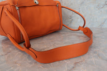 将图片加载到图库查看器，HERMES LINDY 34 Clemence leather Orange □P刻印 Shoulder bag 600080152
