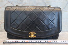 将图片加载到图库查看器，CHANEL/香奈儿 戴妃 CF 链条包 羊皮 Black/Gold hadware(黑色/金色金属) 肩背包 700100154
