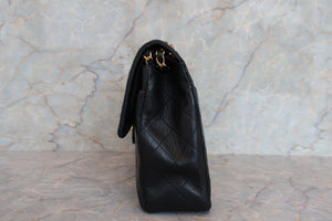 CHANEL/シャネル マトラッセWフラップWチェーンショルダーバッグ ラムスキン ブラック/ゴールド金具 ショルダーバッグ 700070029