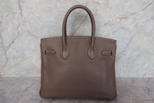 Load image into Gallery viewer, HERMES BIRKIN 30 Clemence leather Etoupe gray □M Engraving Hand bag 700120066

