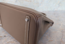 Load image into Gallery viewer, HERMES BIRKIN 30 Clemence leather Etoupe gray □M Engraving Hand bag 700120066
