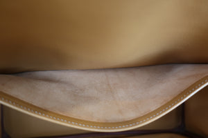 HERMES HAUT A COURROIRE 32 Fjord leather Natural sable □A Engraving Hand bag 700090116