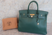 Load image into Gallery viewer, HERMES BIRKIN 40 Ardennes leather Green 〇Y Engraving Hand bag 600080116
