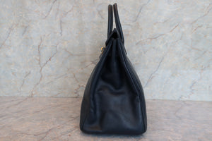 HERMES HAUT A COURROIRE 36 Bi-color Graine Couchevel leather Navy/Red 〇V Engraving Hand bag 700060061