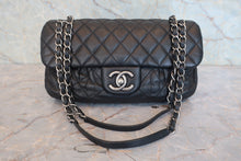 Load image into Gallery viewer, CHANEL Matelasse chain shoulder bag Lambskin Black/Silver hadware Shoulder bag 800030203
