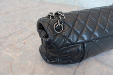 Load image into Gallery viewer, CHANEL Matelasse chain shoulder bag Lambskin Black/Silver hadware Shoulder bag 800030203
