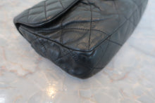 Load image into Gallery viewer, CHANEL Matelasse chain shoulder bag Lambskin Black/Silver hadware Shoulder bag 800030203
