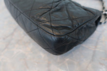 Load image into Gallery viewer, CHANEL Matelasse chain shoulder bag Lambskin Black/Silver hadware Shoulder bag 800030203
