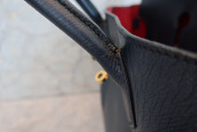 Load image into Gallery viewer, HERMES HAUT A COURROIRE 36 Bi-color Graine Couchevel leather Navy/Red 〇V Engraving Hand bag 700060061
