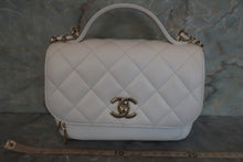 Load image into Gallery viewer, CHANEL Matelasse 2WAY chain bag Caviar skin White/Gold hadware Shoulder bag 600090124
