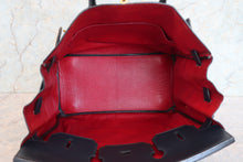 Load image into Gallery viewer, HERMES HAUT A COURROIRE 36 Bi-color Graine Couchevel leather Navy/Red 〇V Engraving Hand bag 700060061
