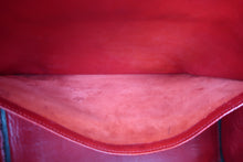 Load image into Gallery viewer, HERMES HAUT A COURROIRE 36 Bi-color Graine Couchevel leather Navy/Red 〇V Engraving Hand bag 700060061
