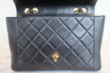 画像をギャラリービューアに読み込む, CHANEL/シャネル マトラッセチェーンショルダーバッグ ラムスキン ブラック/ゴールド金具 ショルダーバッグ 700070048

