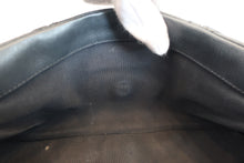 Load image into Gallery viewer, CHANEL Matelasse chain shoulder bag Lambskin Black/Silver hadware Shoulder bag 800030203

