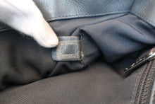 Load image into Gallery viewer, CHANEL Matelasse chain shoulder bag Lambskin Black/Silver hadware Shoulder bag 800030203
