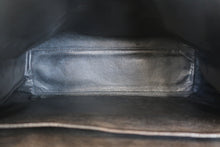 画像をギャラリービューアに読み込む, CHANEL/シャネル マトラッセ台形ハンドバッグ キャビアスキン ブラック/ゴールド金具 ハンドバッグ 800010063
