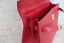 Load image into Gallery viewer, HERMES KELLY 32 Graine Couchevel leather Rouge vif 〇U Engraving Shoulder bag 600060195
