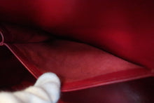 Load image into Gallery viewer, HERMES KELLY 32 Graine Couchevel leather Rouge vif 〇U Engraving Shoulder bag 600060195
