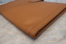 画像をギャラリービューアに読み込む, HERMES／エルメス ジジェGM クシュベル ゴールド クラッチバッグ 700100171
