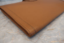 画像をギャラリービューアに読み込む, HERMES／エルメス ジジェGM クシュベル ゴールド クラッチバッグ 700100171
