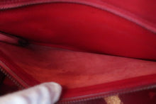 Load image into Gallery viewer, HERMES KELLY 32 Graine Couchevel leather Rouge vif 〇U Engraving Shoulder bag 600060195
