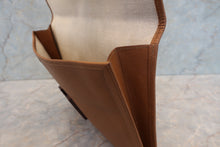 画像をギャラリービューアに読み込む, HERMES／エルメス ジジェGM クシュベル ゴールド クラッチバッグ 700100171
