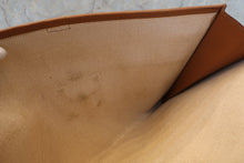 画像をギャラリービューアに読み込む, HERMES／エルメス ジジェGM クシュベル ゴールド クラッチバッグ 700100171
