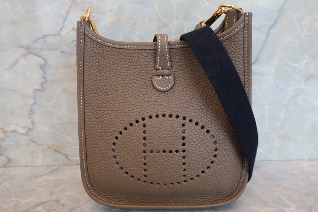 HERMES／エルメス エブリンTPM トリヨンクレマンス エトゥープ Y刻印 ショルダーバッグ 700080104