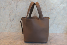 Load image into Gallery viewer, HERMES PICOTIN LOCK MM Clemence leather Etoupe gray Y Engraving Hand bag 700120034

